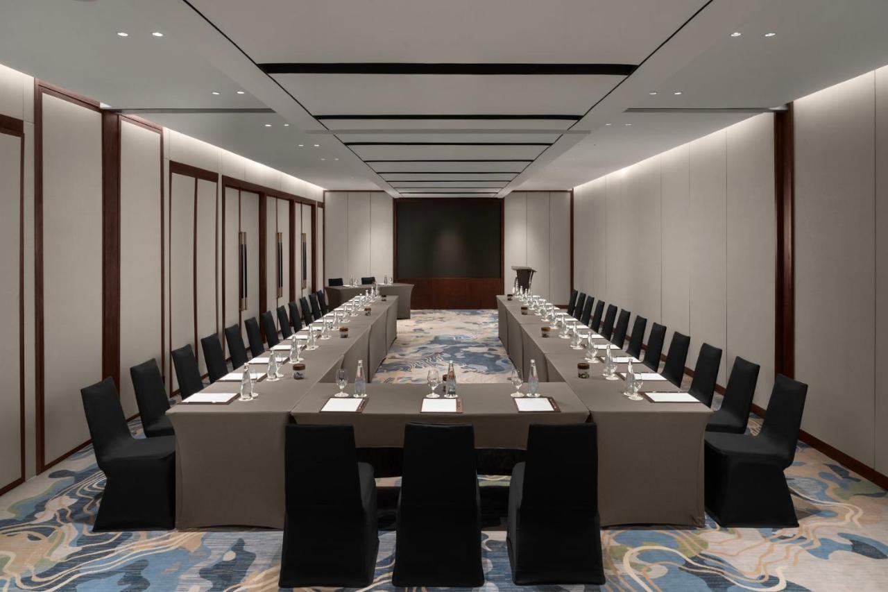 Crowne Plaza Vinh Yen City Centre By Ihg Екстериор снимка